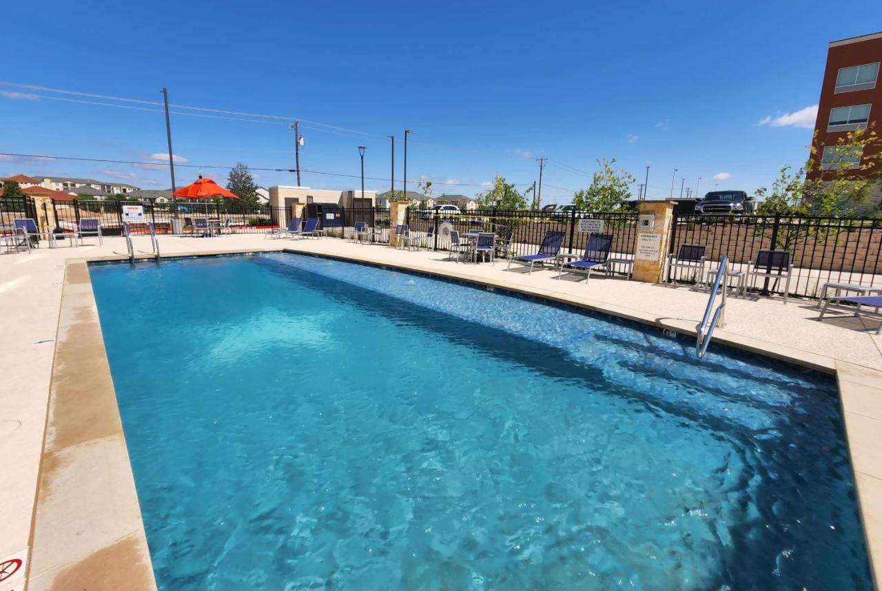 Hawthorn Extended Stay By Wyndham Pflugerville Exterior photo