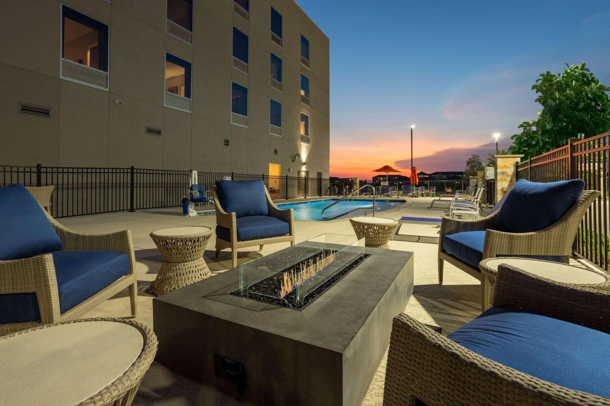 Hawthorn Extended Stay By Wyndham Pflugerville Exterior photo